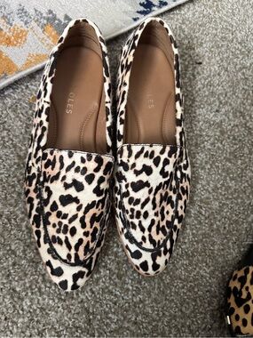 AEROSOLES Leopard Print Slip-On Loafers - Cream & Black